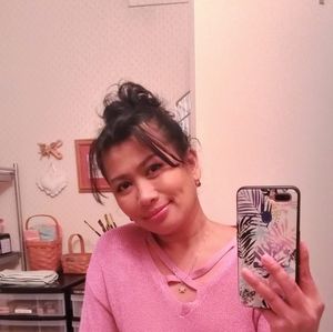 Meet your Posher, Lalaine